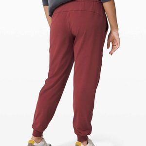 lululemon On the Fly Jogger 28" Full-On Luxtreme